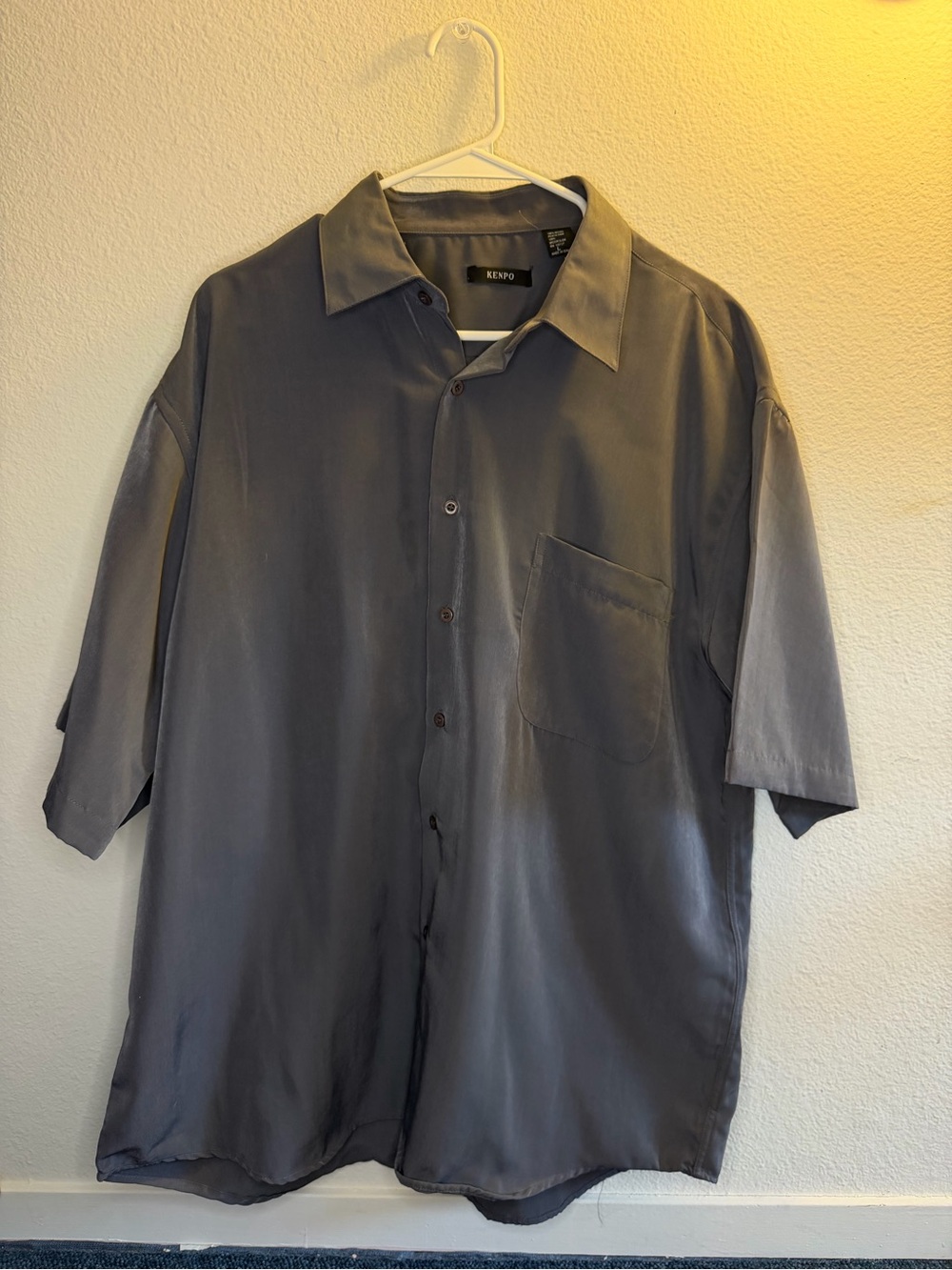 KENTO Men's Short-Sleeve Button-Down Shirt in Charcoal Gray